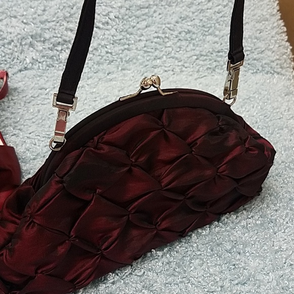 heels & clutch - Picture 5 of 8